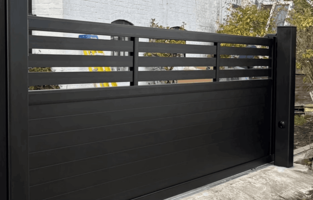 Portails motorisés IDF installés par Agira Bâtiments