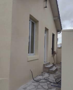 Ravalement de façade IDF réalisé par Agira Bâtiments